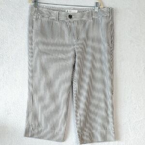 GAP Women's Capri Gray &‎ White Favorite Khaki Pants Size 12